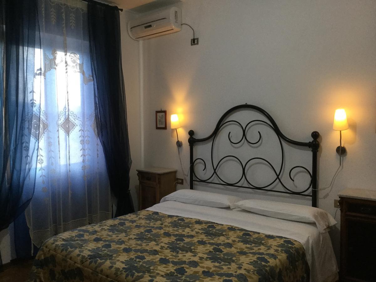 La Sede Di Carlo *
